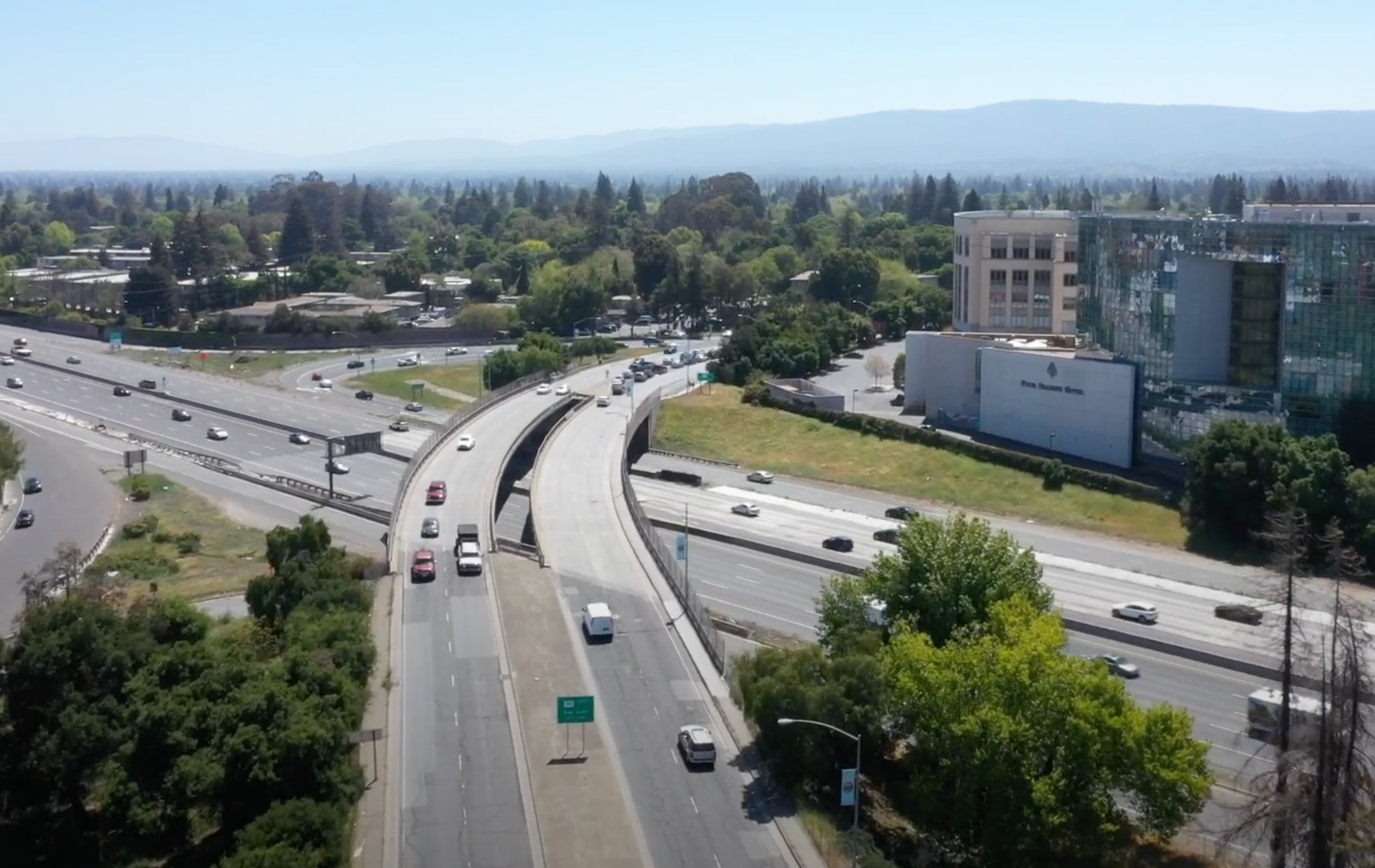 East Palo Alto Raises $15 M for University Avenue Pedestrian/Bicycle Overcrossing